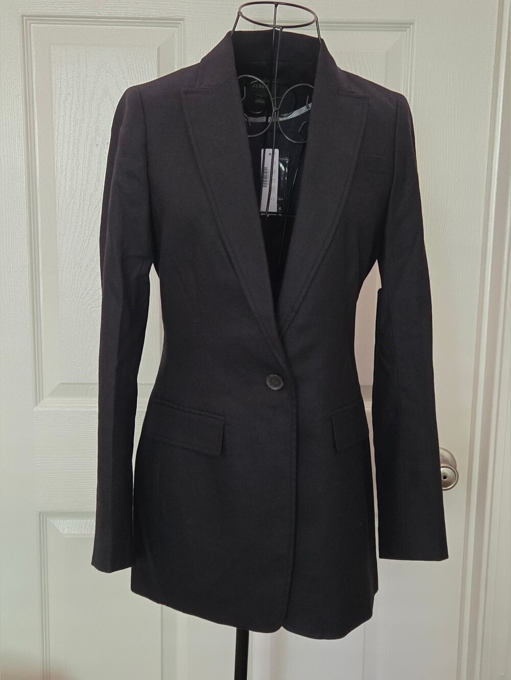 NWT J.CREW SIZE 2 MADELYN BLACK LINEN BLAZER - Picture 2 of 10